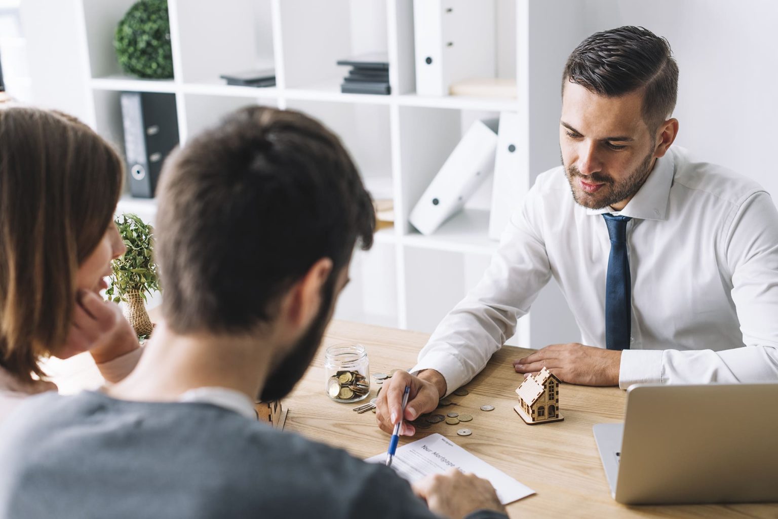 A Comprehensive Self Assessment Tax Guide for Non-Residents