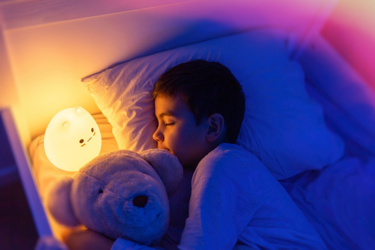 Finding Your Nighttime Glow: Choosing the Perfect Light Color for Better Sleep