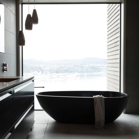 Freestanding vs. Built-in Baths: What’s Best for NZ Homeowners?