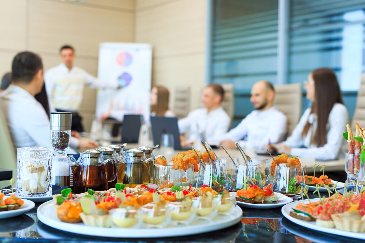 From Desk to Delight: A Smarter Guide to Office Lunch Catering NYC in 2026